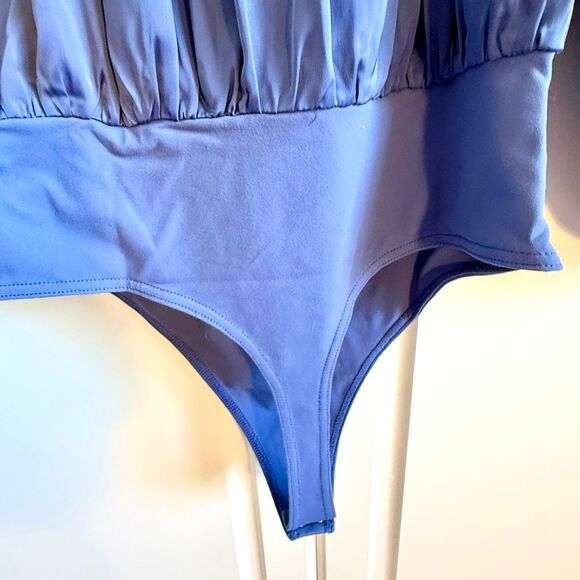 NWT Suzana Monaco off the shoulders matte satin blouson bodysuit. Size L - Picture 5 of 11